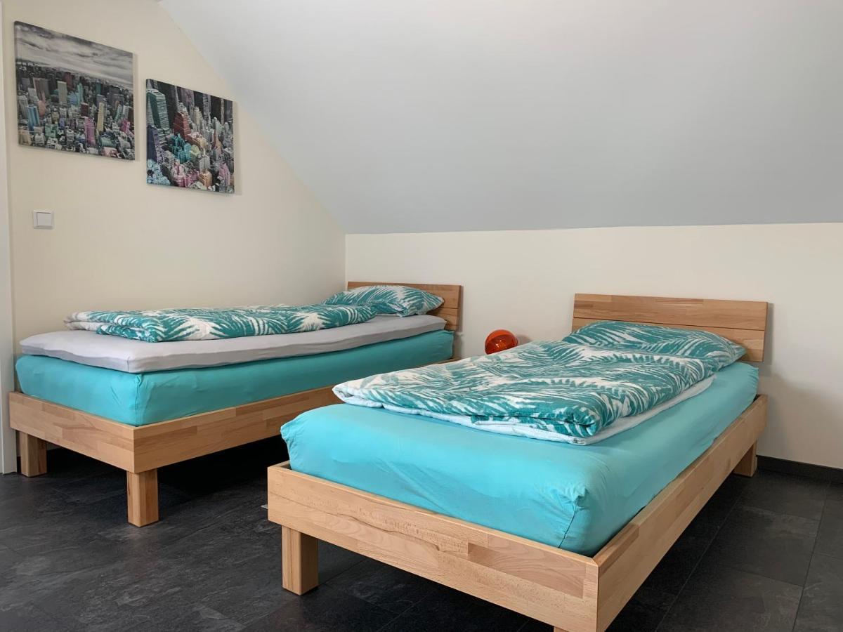 Ferienwohnung Sunny - Moderne Ferienwohnung Im Gruenen In Saarbruecken-West Luaran gambar